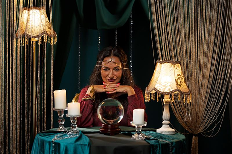 Talk to Astrologer